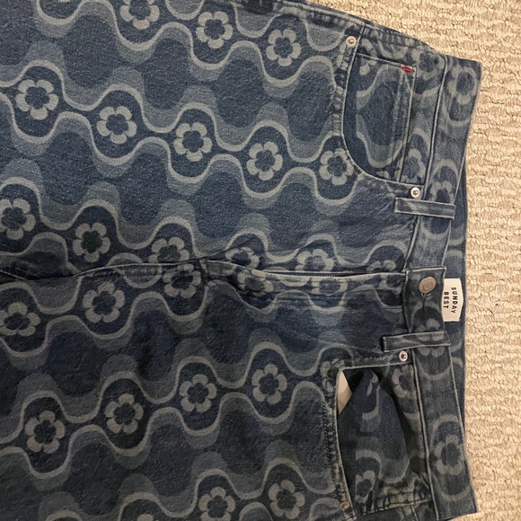 Aritzia Sunday Best Jeans - Picture 1 of 3